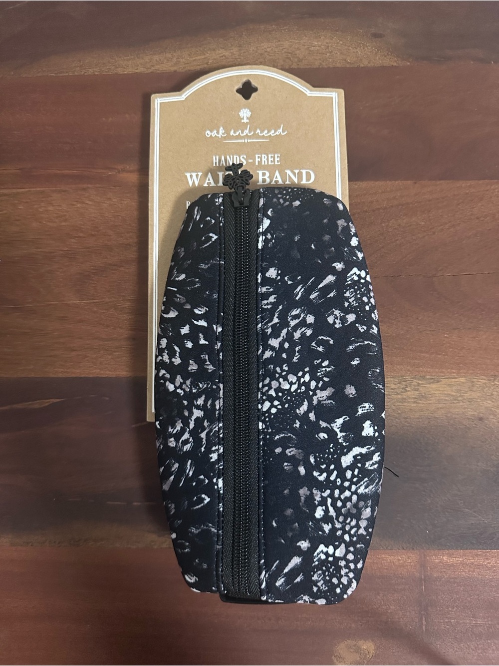 Hands-Free Waist Band - Black & White Patterned NWT